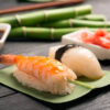Sepia Scheiben Sushi Topping Serviervorschlag