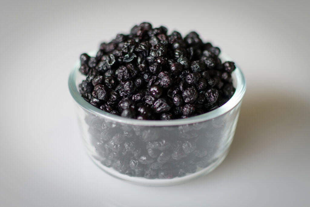 dry blueberry whole chewy blaubeeren trocken VALIO.de