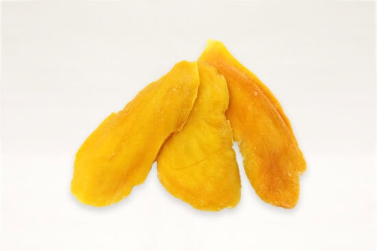 Saftige Mango-Scheiben, frisch und aromatisch, ideal für Snacks und Desserts.